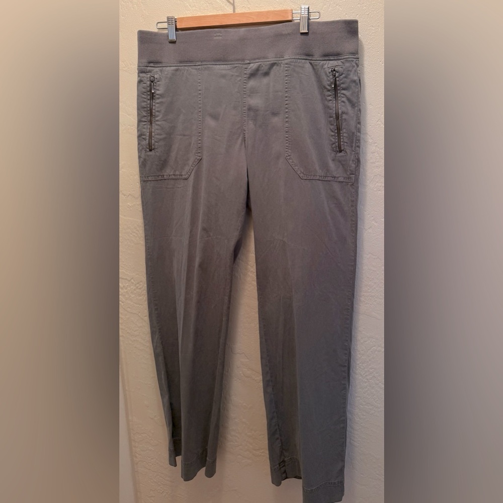 NWT Women’s Gray Orvis Pants